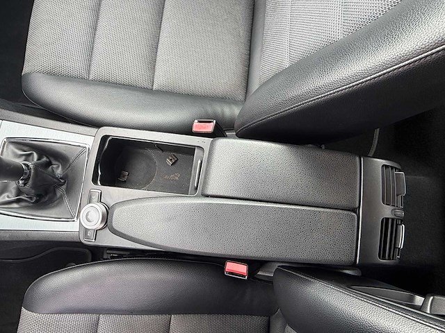 2007 mercedes-benz c-klasse 200 k personenauto - afbeelding 52 van  126