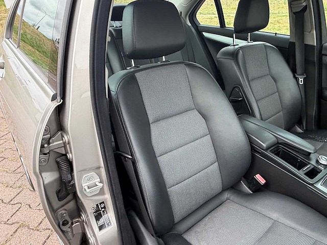 2007 mercedes-benz c-klasse 200 k personenauto - afbeelding 61 van  126