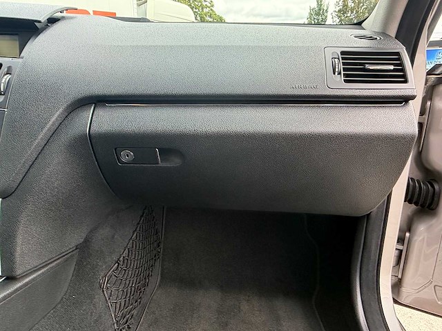 2007 mercedes-benz c-klasse 200 k personenauto - afbeelding 65 van  126
