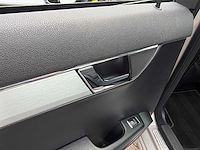 2007 mercedes-benz c-klasse 200 k personenauto - afbeelding 79 van  126