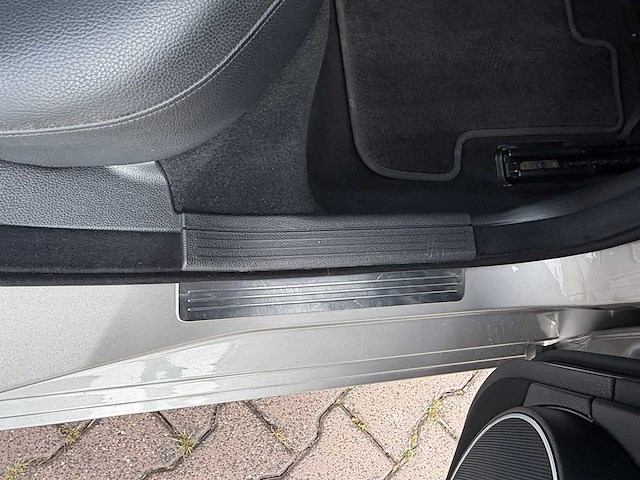 2007 mercedes-benz c-klasse 200 k personenauto - afbeelding 83 van  126
