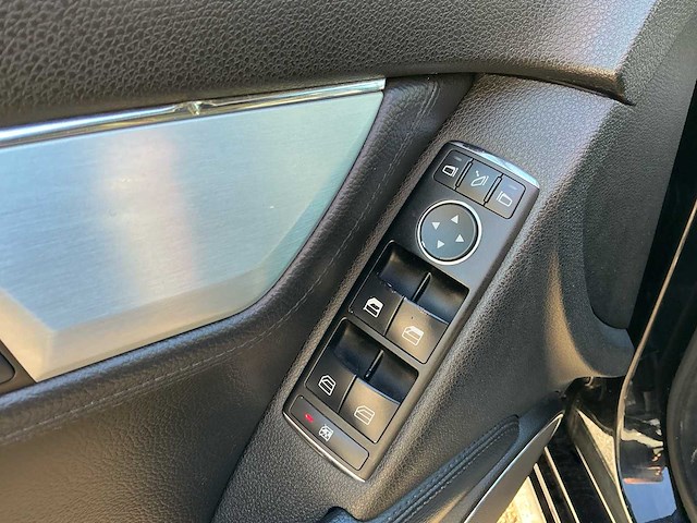 2007 mercedes-benz c300 personenauto - afbeelding 13 van  37