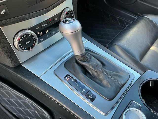 2007 mercedes-benz c300 personenauto - afbeelding 18 van  37