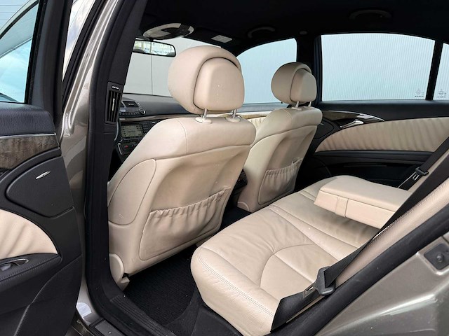 2007 mercedes-benz e-klasse automaat personenauto - afbeelding 2 van  6