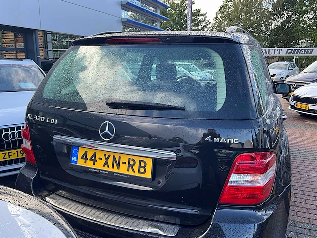 2007 mercedes-benz m-klasse 320 cdi personenauto - afbeelding 30 van  34