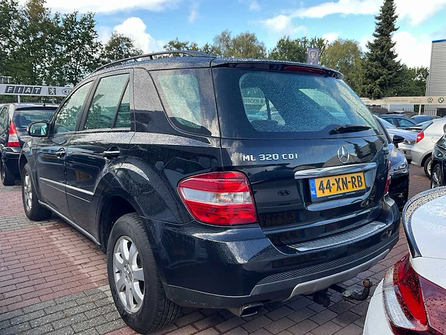 2007 mercedes-benz m-klasse 320 cdi personenauto - afbeelding 31 van  34