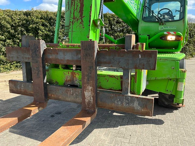 2007 merlo roto 45.21mcss roterende verreiker 21 meter met remote - afbeelding 8 van  18