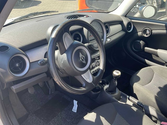 2007 mini 1.4 one personenauto - afbeelding 1 van  24