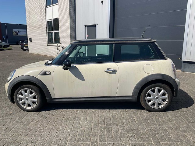 2007 mini 1.4 one personenauto - afbeelding 20 van  25