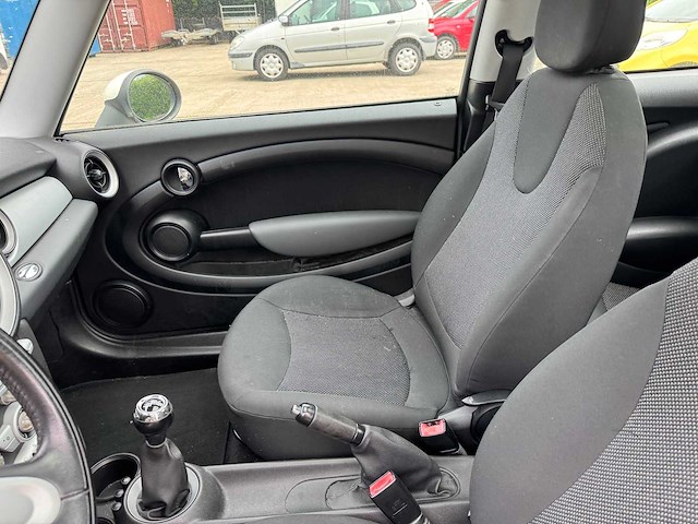 2007 mini 3-deurs 1.4 cooper pepper 7-zdr-78 - afbeelding 9 van  11