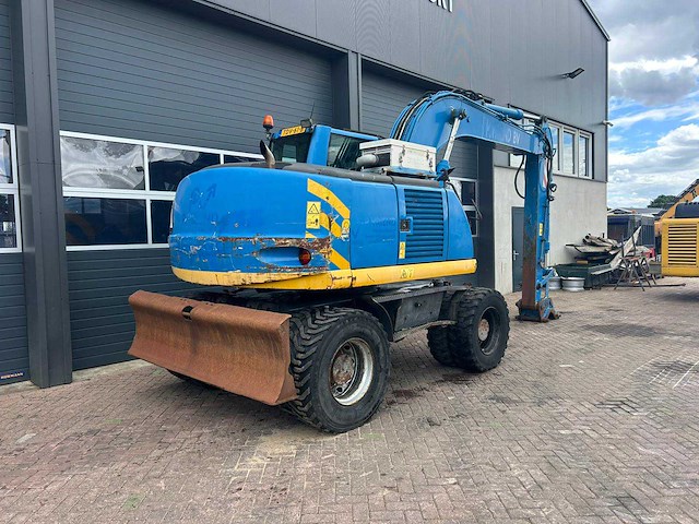 2007 new holland mh plus banden graafmachine - afbeelding 4 van  10