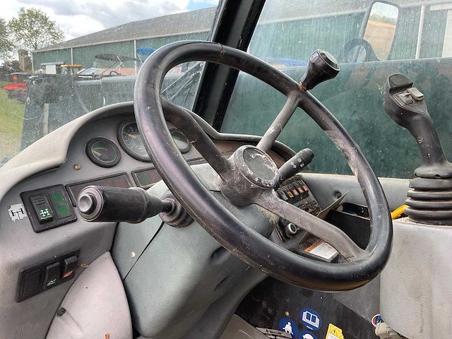 2007 new holland powershuttle 110 lm435a verreiker - afbeelding 9 van  29