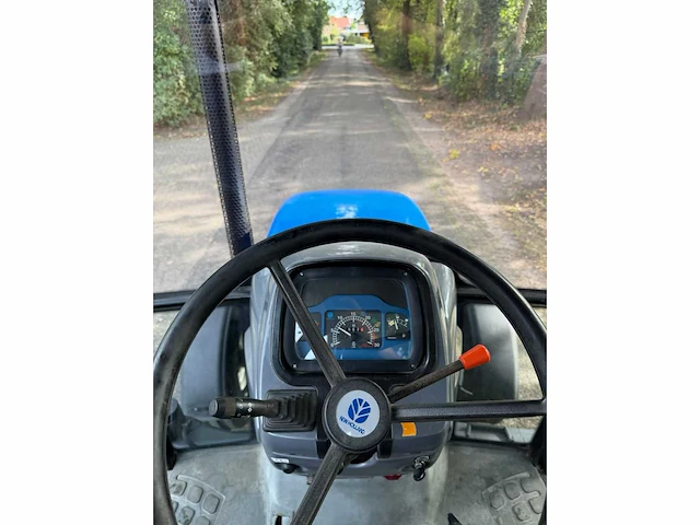 2007 new holland td80d tweewielaangedreven landbouwtractor - afbeelding 6 van  10