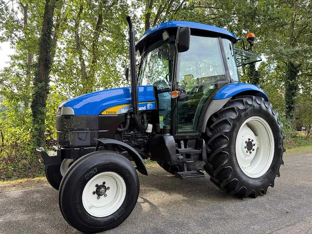 2007 new holland td80d tweewielaangedreven landbouwtractor - afbeelding 1 van  10