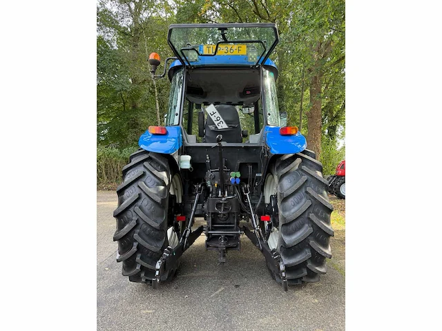 2007 new holland td80d tweewielaangedreven landbouwtractor - afbeelding 4 van  10