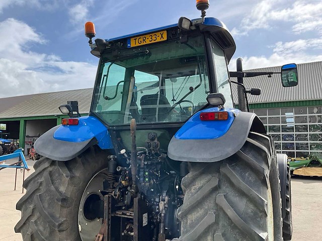 2007 new holland tm140 vierwielaangedreven landbouwtractor - afbeelding 20 van  30