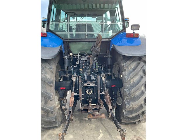 2007 new holland tm140 vierwielaangedreven landbouwtractor - afbeelding 22 van  30