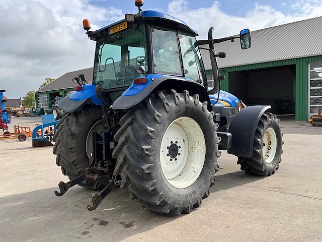 2007 new holland tm140 vierwielaangedreven landbouwtractor - afbeelding 23 van  30