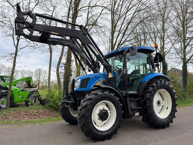 2007 new holland ts100a plus vierwielaangedreven landbouwtractor - afbeelding 1 van  17