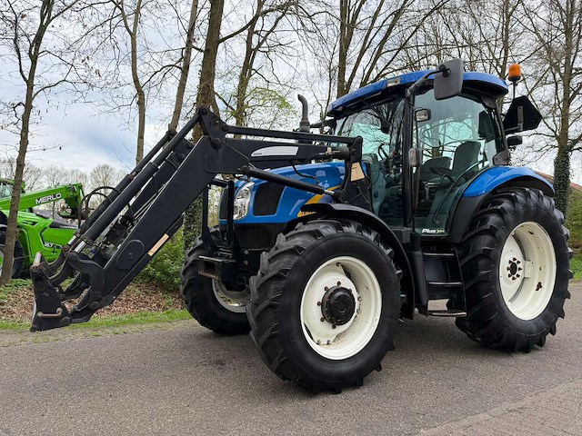 2007 new holland ts100a plus vierwielaangedreven landbouwtractor - afbeelding 10 van  17
