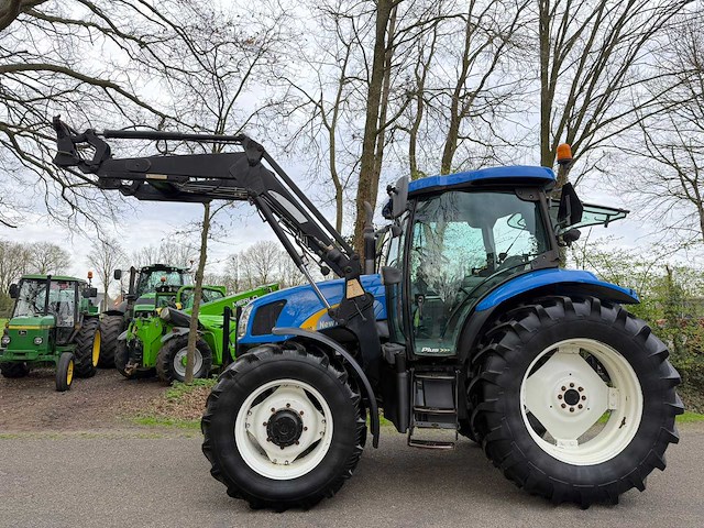 2007 new holland ts100a plus vierwielaangedreven landbouwtractor - afbeelding 11 van  17