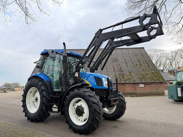 2007 new holland ts100a plus vierwielaangedreven landbouwtractor - afbeelding 15 van  17