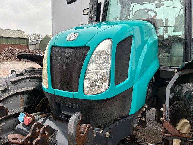 2007 new holland ts135a plus vierwielaangedreven landbouwtractor - afbeelding 2 van  29