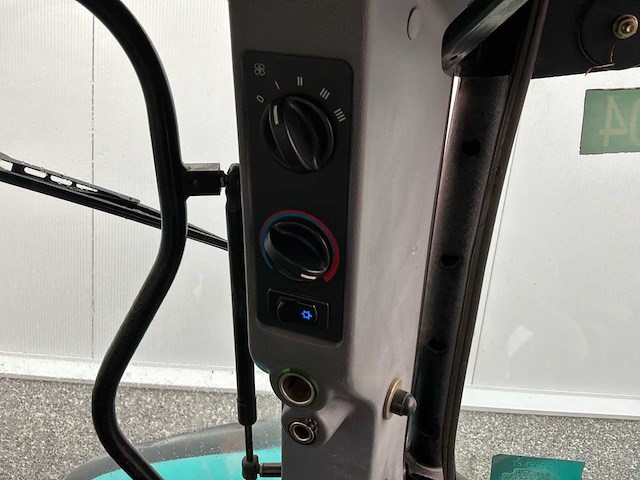 2007 new holland ts135a plus vierwielaangedreven landbouwtractor - afbeelding 16 van  29