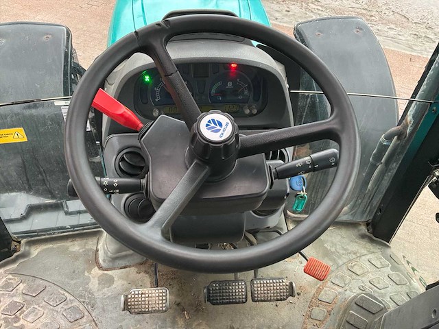 2007 new holland ts135a plus vierwielaangedreven landbouwtractor - afbeelding 17 van  29