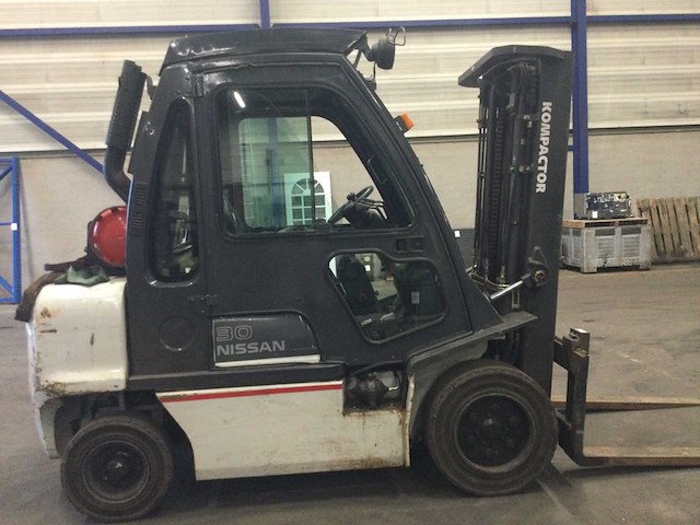 2007 nissan ugd02a30pq vorkheftruck - afbeelding 10 van  10