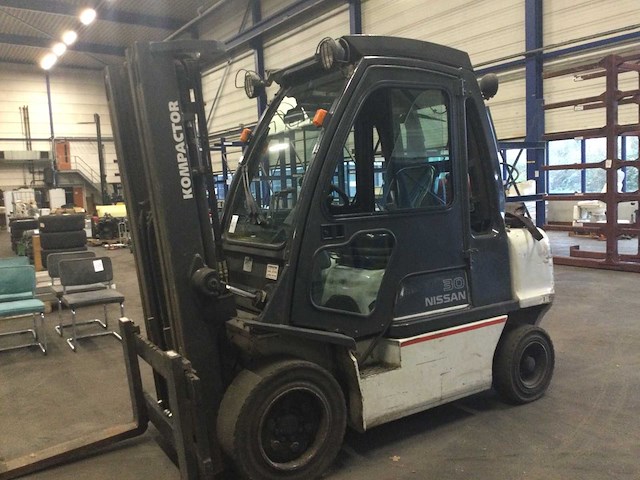2007 nissan ugd02a30pq vorkheftruck - afbeelding 4 van  6