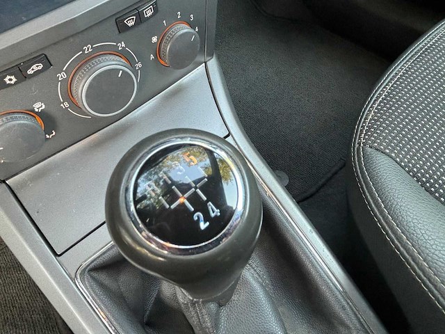 2007 opel astra gtc 1.8 cosmo | airco + cruisecontrol | personenauto - afbeelding 5 van  21