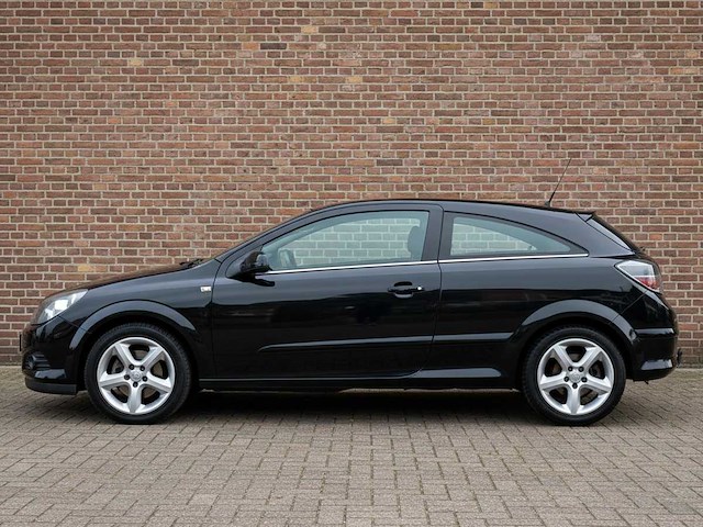 2007 opel astra gtc 1.8 cosmo | airco + cruisecontrol | personenauto - afbeelding 17 van  21