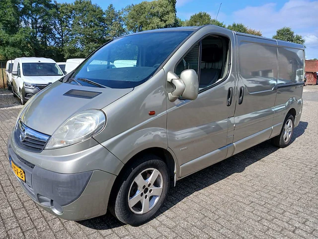 2007 opel vivaro 2.5 cdti l2h1 bedrijfswagen - afbeelding 1 van  19