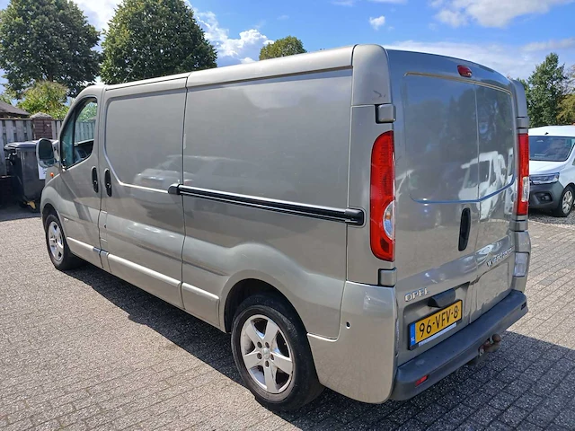 2007 opel vivaro 2.5 cdti l2h1 bedrijfswagen - afbeelding 12 van  19