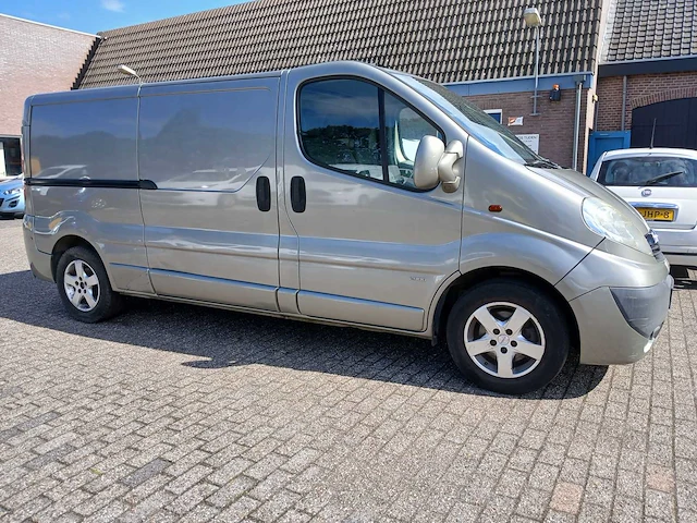 2007 opel vivaro 2.5 cdti l2h1 bedrijfswagen - afbeelding 14 van  19