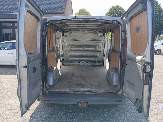 2007 opel vivaro 2.5 cdti l2h1 bedrijfswagen - afbeelding 15 van  19