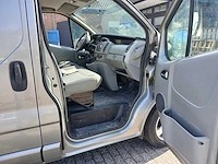 2007 opel vivaro 2.5 cdti l2h1 bedrijfswagen - afbeelding 17 van  19