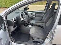 2007 peugeot 107 automaat airco 1.0-12v xs personenauto - afbeelding 5 van  7