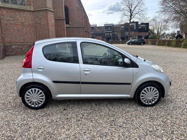 2007 peugeot 107 automaat airco 1.0-12v xs personenauto - afbeelding 2 van  8