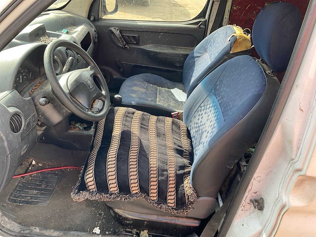 2007 peugeot partner bedrijfswagen - afbeelding 11 van  26