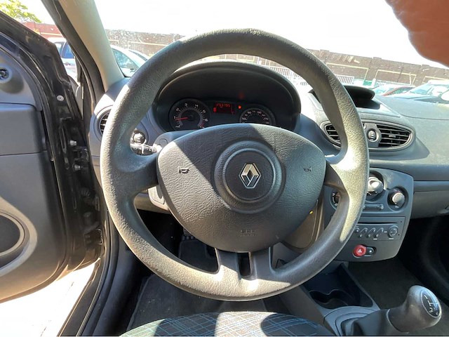 2007 renault clio 1.4-16v bns line personenauto - afbeelding 4 van  27