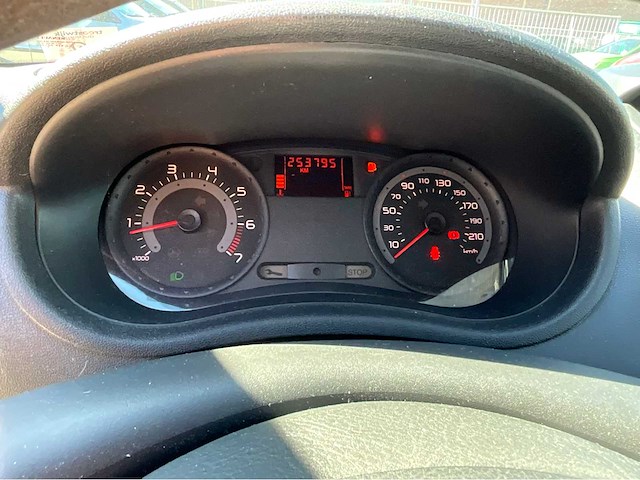 2007 renault clio 1.4-16v bns line personenauto - afbeelding 5 van  27