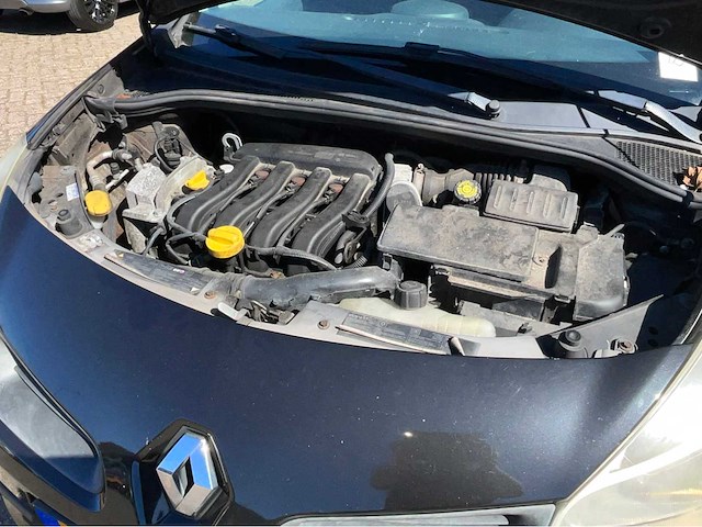 2007 renault clio 1.4-16v bns line personenauto - afbeelding 13 van  27