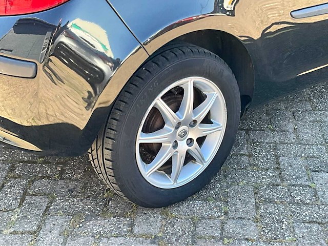 2007 renault clio 1.4-16v bns line personenauto - afbeelding 18 van  27