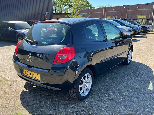 2007 renault clio 1.4-16v bns line personenauto - afbeelding 23 van  27