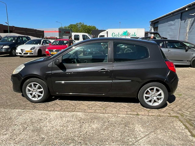 2007 renault clio 1.4-16v bns line personenauto - afbeelding 26 van  27