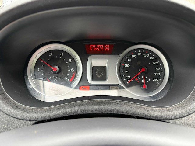 2007 renault clio 1.4-16v dynamique personenauto - afbeelding 3 van  11