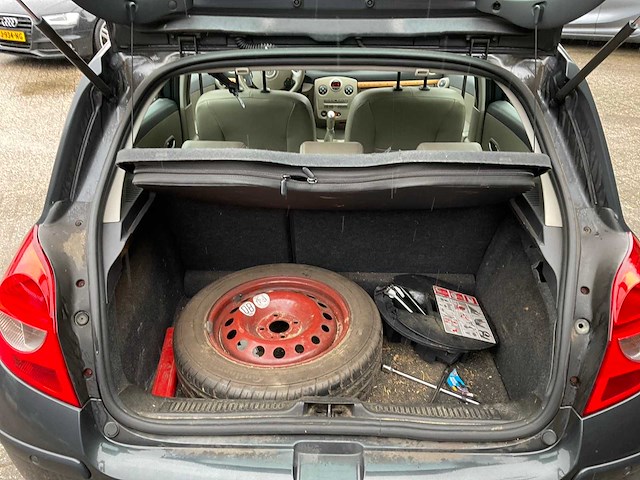 2007 renault clio 1.6-16v initiale personenauto - afbeelding 4 van  11