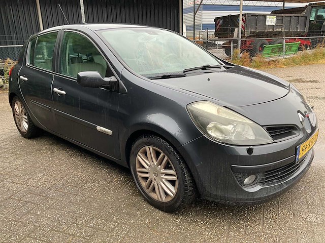 2007 renault clio 1.6-16v initiale personenauto - afbeelding 8 van  11